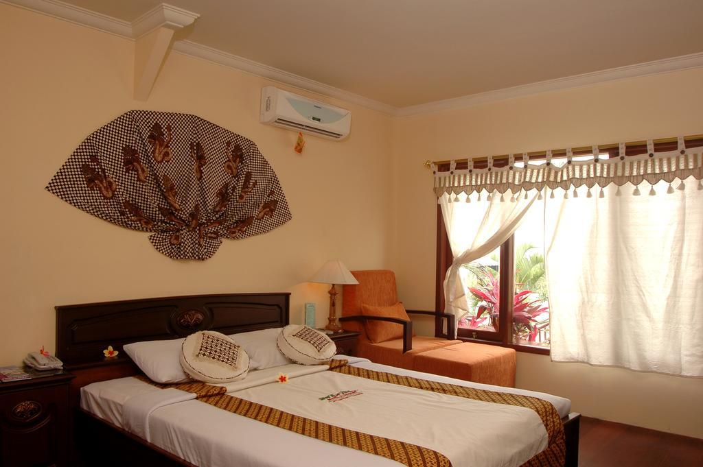 Swaloh Resort & Spa Kalangbret ภายนอก รูปภาพ