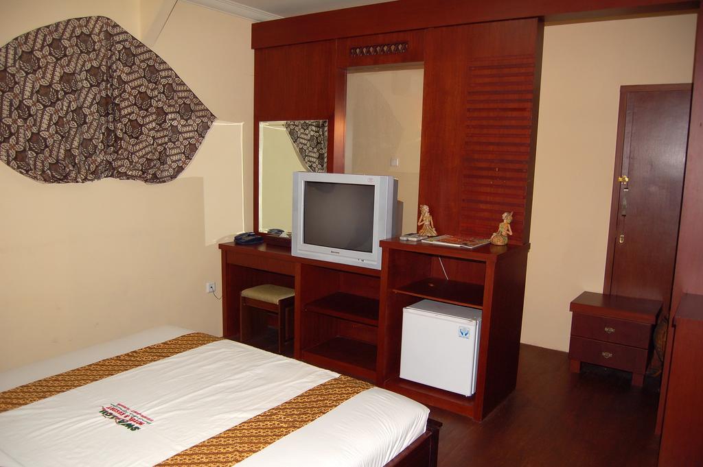 Swaloh Resort & Spa Kalangbret ภายนอก รูปภาพ
